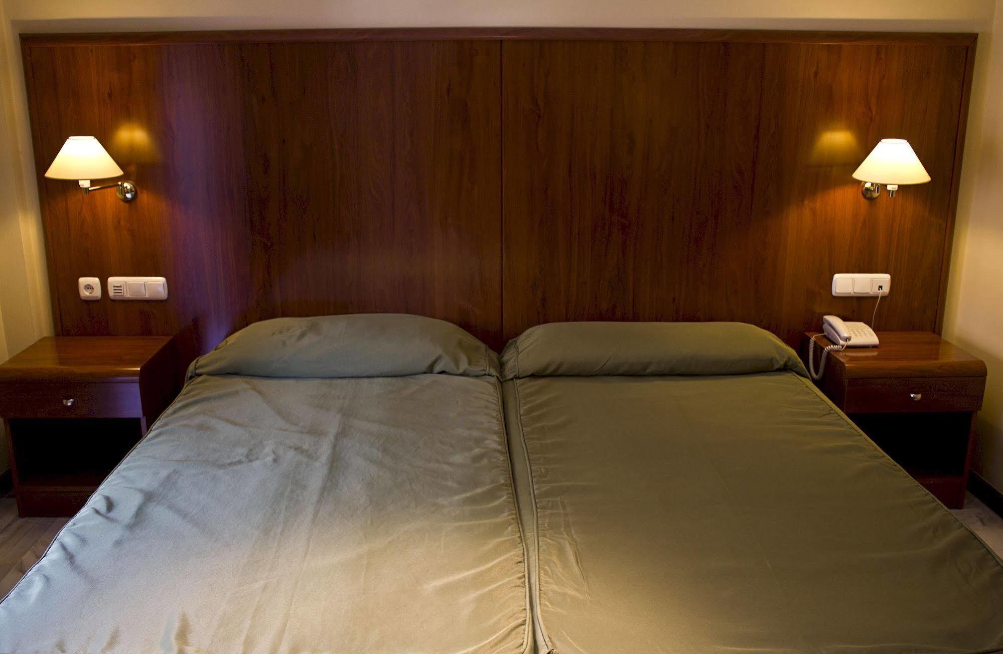 Hotel La Fonda De Don Gonzalo Сенес де ла Вега Экстерьер фото